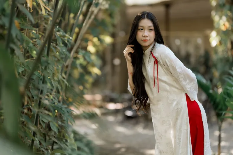 Threads of Identity: How Gen Z Vietnamese-Americans Are Rewriting the Rules of Áo Dài