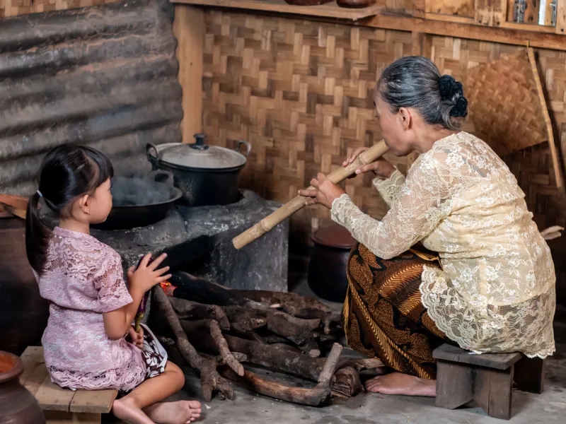 What Bà Ngoại Knows That No Teacher Ever Will